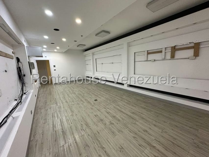 Comercial (Local Comercial) en Venta en La Castellana, Distrito Metropolitano - 2
