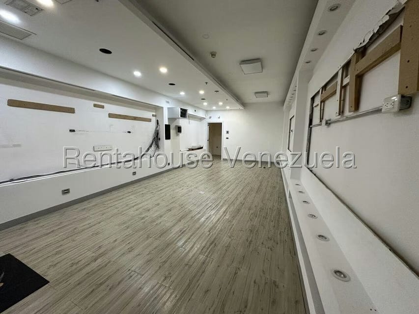 Comercial (Local Comercial) en Venta en La Castellana, Distrito Metropolitano - 4