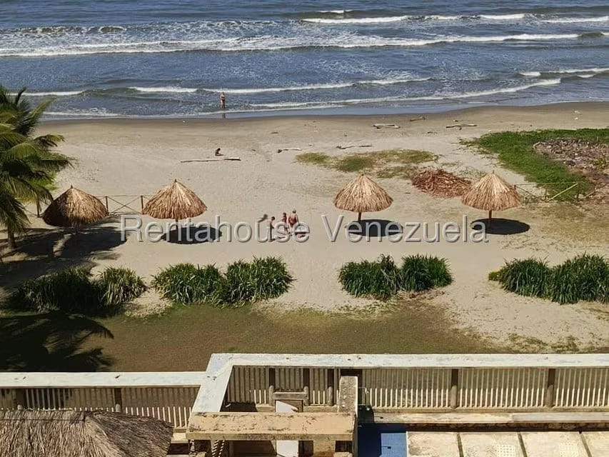Apartamento (1 Nivel) en Venta en Boca de Aroa, Falcon - 29