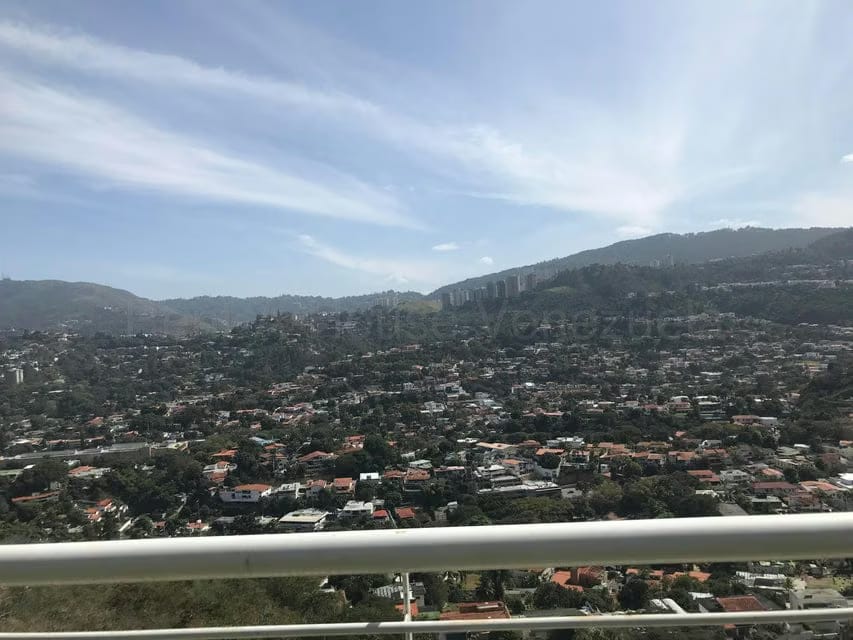 Casa (1 Nivel) en Venta en Cumbres de Curumo, Distrito Metropolitano - 32