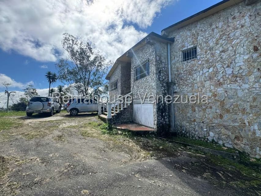 Casa (1 Nivel) en Venta en El Limon, Miranda - 36