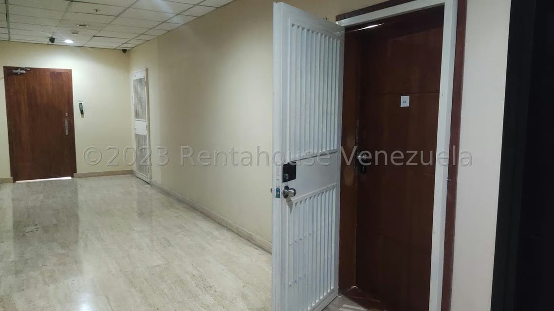 Comercial (Oficina) en Venta en Parroquia La Candelaria, Distrito Metropolitano - 2