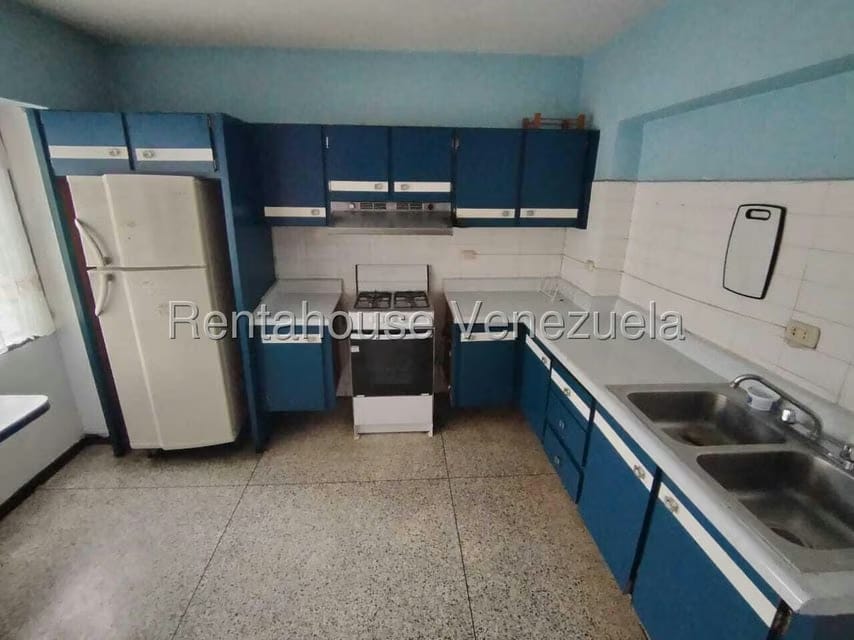 Apartamento (1 Nivel) en Alquiler en Zona Oeste, Lara - 24
