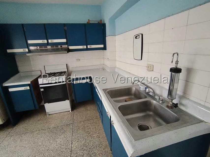 Apartamento (1 Nivel) en Alquiler en Zona Oeste, Lara - 27
