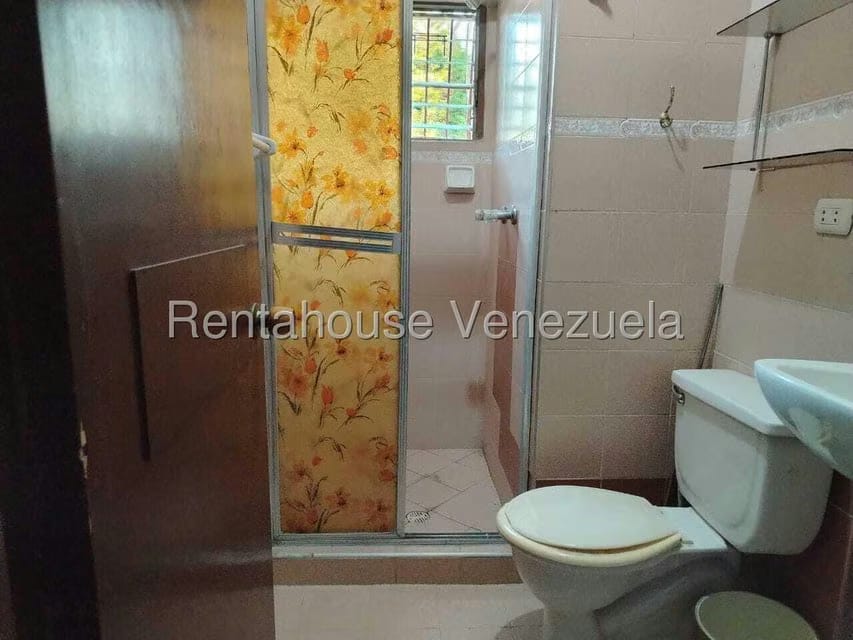 Apartamento (1 Nivel) en Alquiler en Zona Oeste, Lara - 30