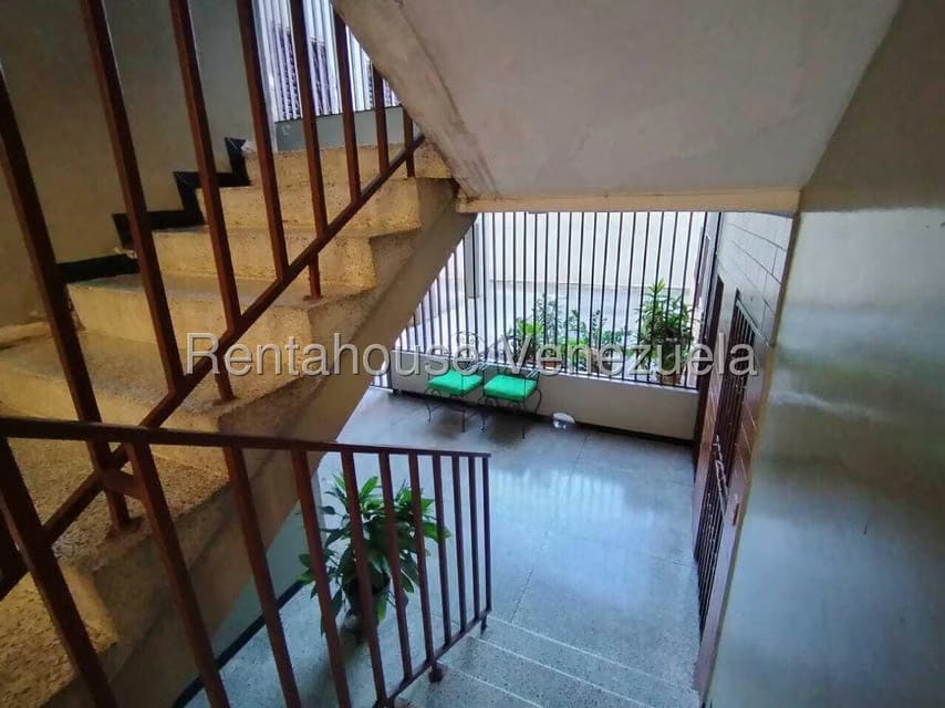 Apartamento (1 Nivel) en Alquiler en Zona Oeste, Lara - 9
