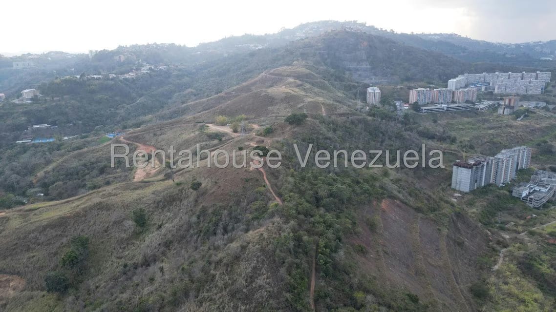 Terreno (Comercial) en Venta en El Encantado, Distrito Metropolitano - 2