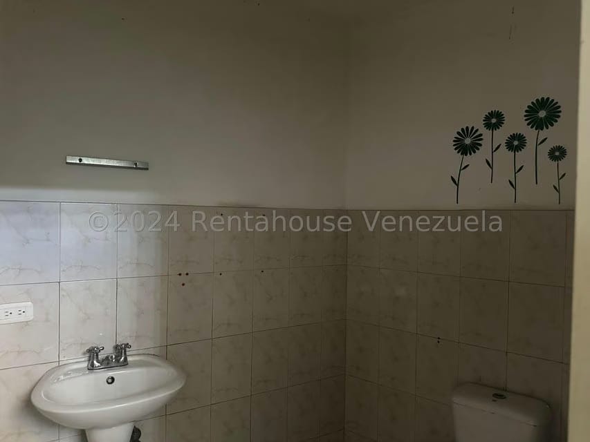 Comercial (Local Comercial) en Venta en El Ingenio, Miranda - 12