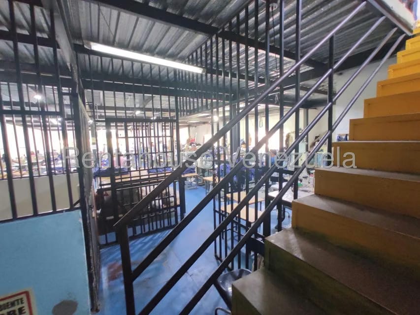 Comercial (Edificio) en Venta en Guatire, Miranda - 20