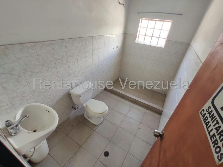 Comercial (Edificio) en Venta en Guatire, Miranda - 22