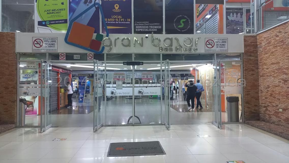 Comercial (Local Comercial) en Venta en La Esmeralda, Carabobo - 2