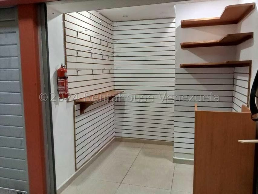 Comercial (Local Comercial) en Venta en La Esmeralda, Carabobo - 7