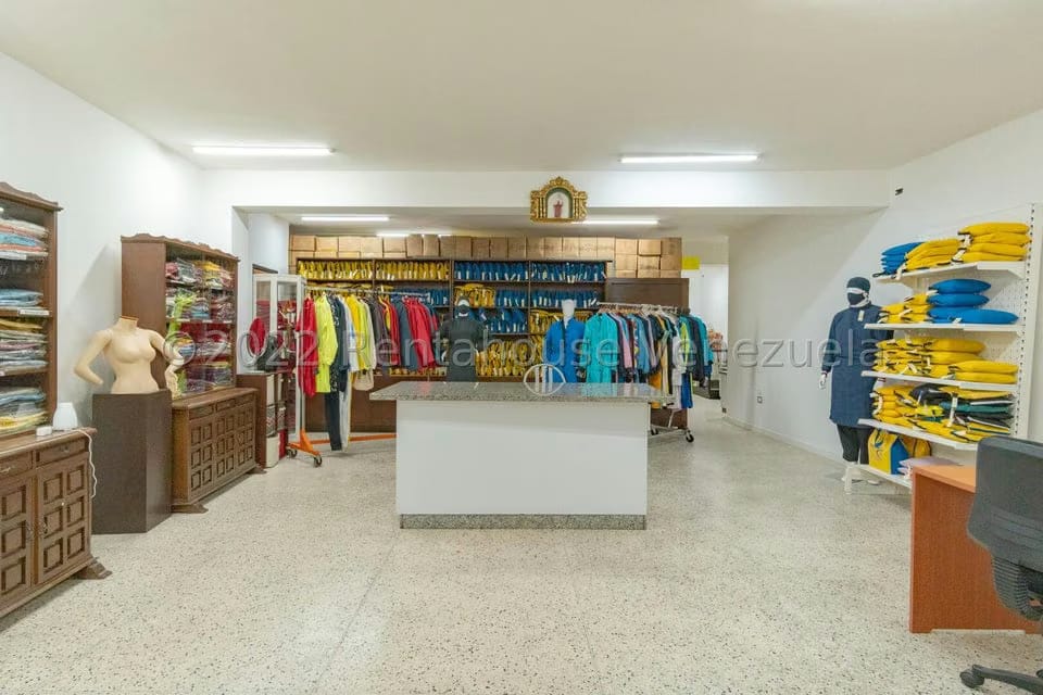 Casa (Multipes Niveles) en Venta en Parroquia Santa Teresa, Distrito Metropolitano