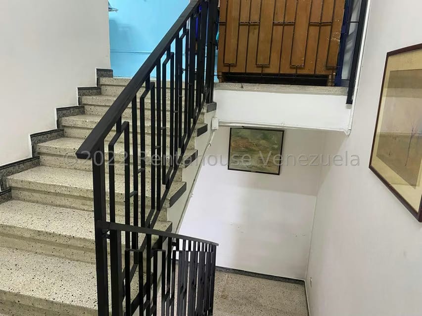 Casa (Multipes Niveles) en Venta en Parroquia Santa Teresa, Distrito Metropolitano - 18