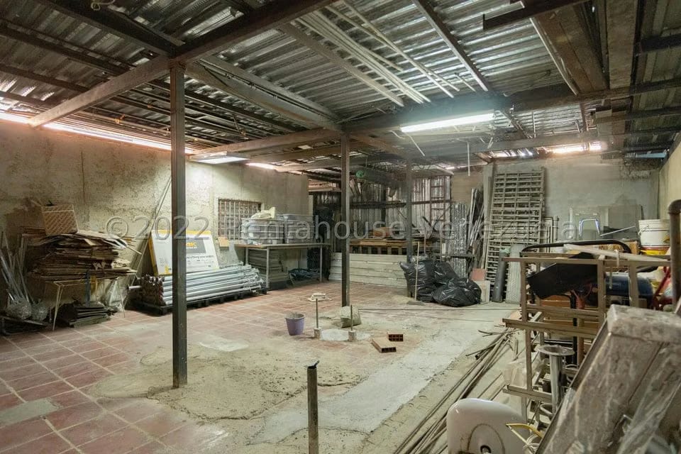 Casa (Multipes Niveles) en Venta en Parroquia Santa Teresa, Distrito Metropolitano - 33