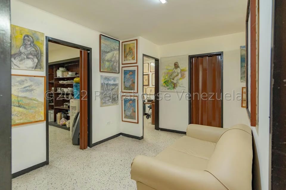 Casa (Multipes Niveles) en Venta en Parroquia Santa Teresa, Distrito Metropolitano - 9