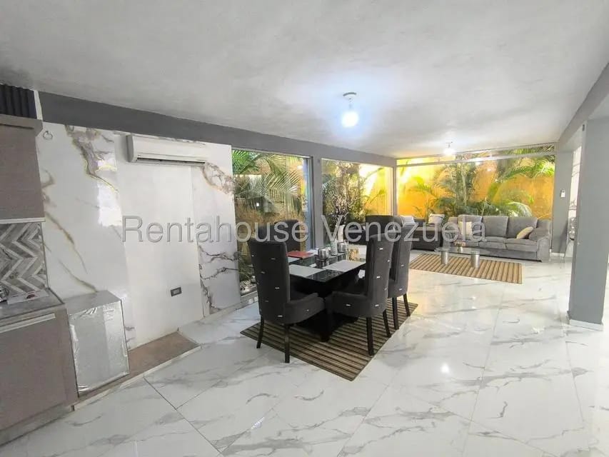 Casa (Duplex) en Venta en Los Tamarindos, Carabobo - 11
