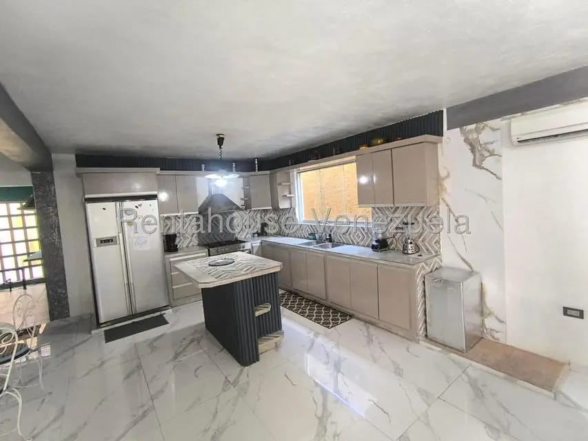 Casa (Duplex) en Venta en Los Tamarindos, Carabobo - 13