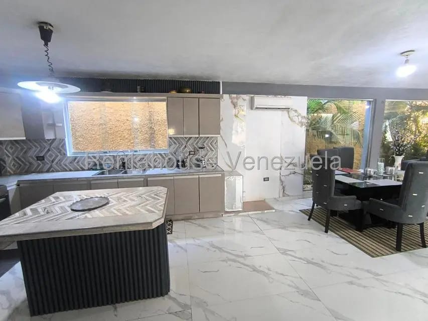 Casa (Duplex) en Venta en Los Tamarindos, Carabobo - 19