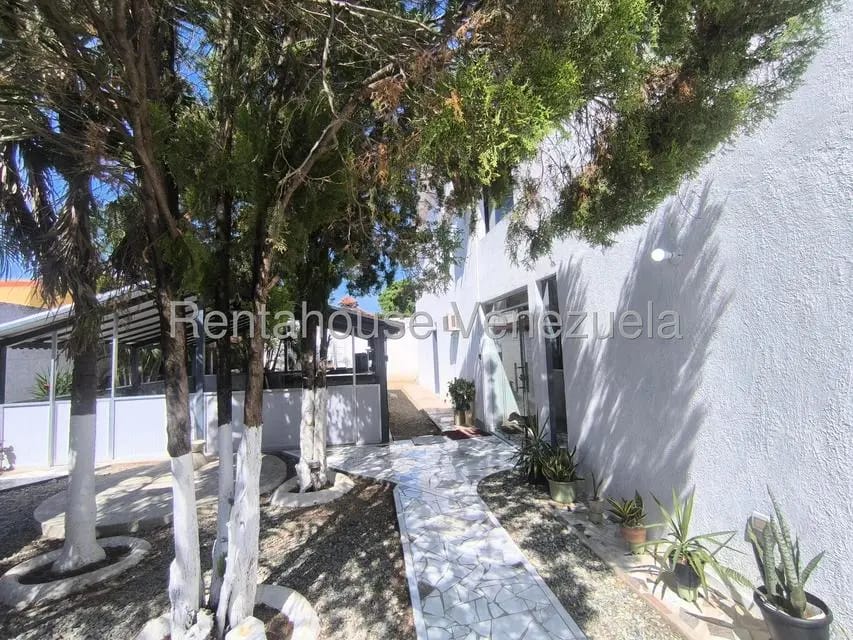 Casa (Duplex) en Venta en Los Tamarindos, Carabobo - 62