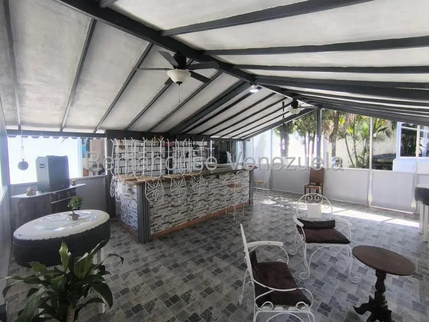 Casa (Duplex) en Venta en Los Tamarindos, Carabobo - 65