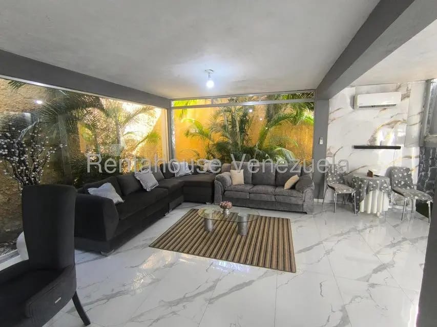 Casa (Duplex) en Venta en Los Tamarindos, Carabobo - 8