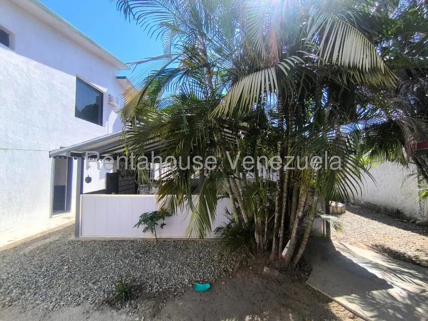 Casa (Duplex) en Venta en Los Tamarindos, Carabobo - 79