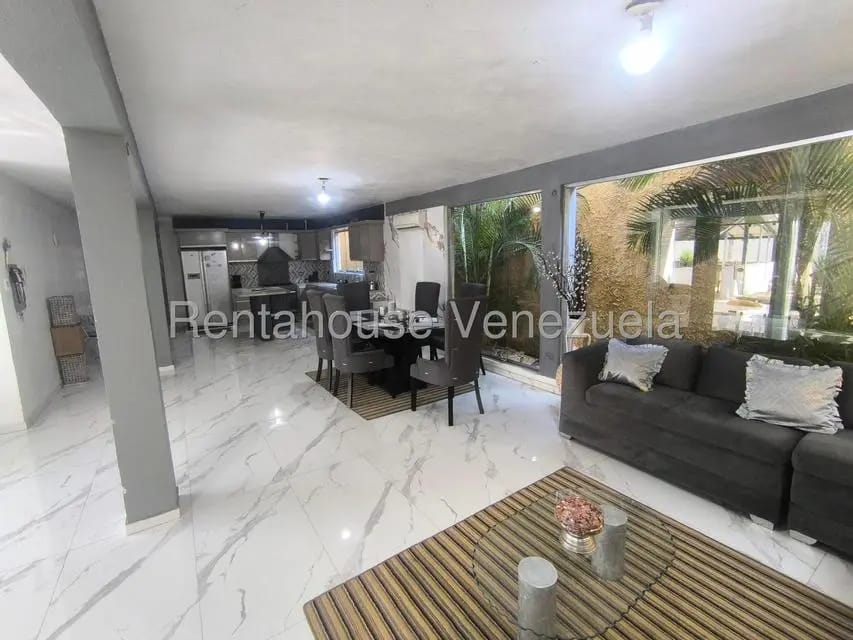 Casa (Duplex) en Venta en Los Tamarindos, Carabobo - 9
