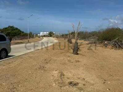 Venezuela, Estado Nueva Esparta,Municipio Diaz,Terreno con Vista al Mar - 9