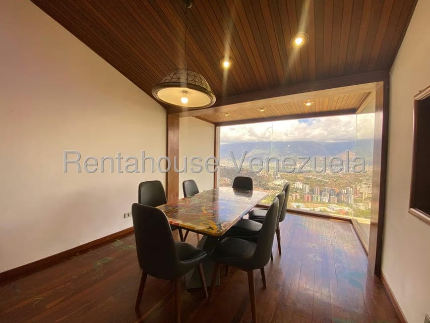 Casa (Multipes Niveles) en Venta en Cerro Verde, Distrito Metropolitano - 11