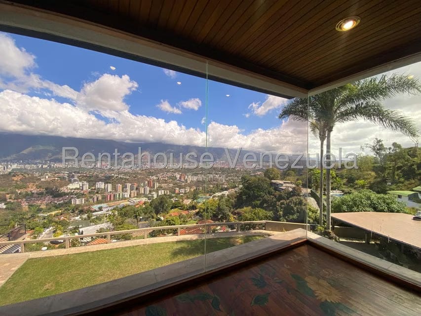 Casa (Multipes Niveles) en Venta en Cerro Verde, Distrito Metropolitano - 13