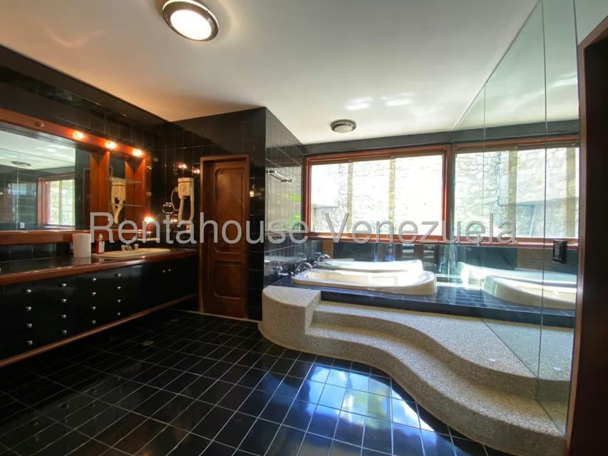 Casa (Multipes Niveles) en Venta en Cerro Verde, Distrito Metropolitano - 21
