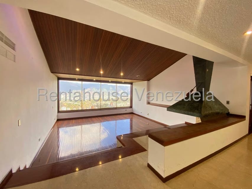 Casa (Multipes Niveles) en Venta en Cerro Verde, Distrito Metropolitano - 4
