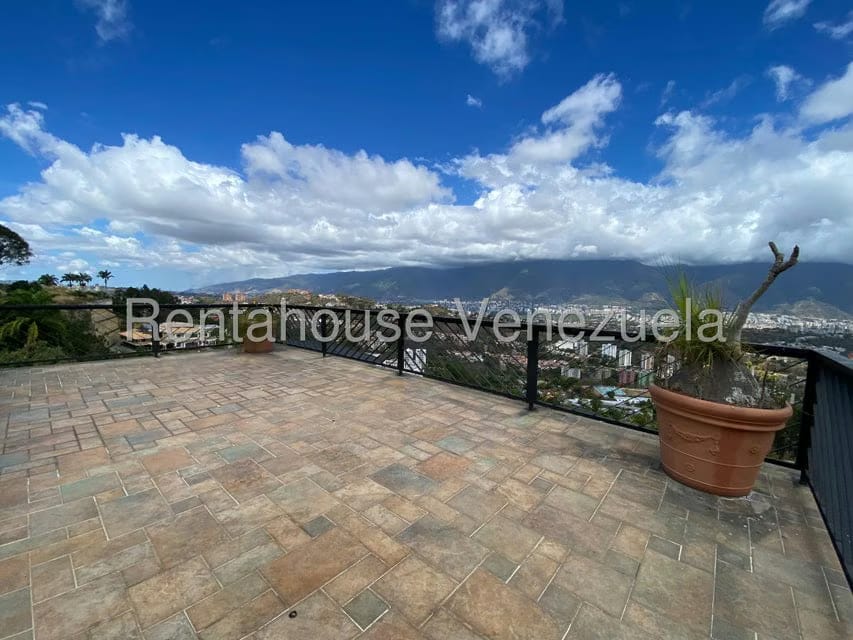 Casa (Multipes Niveles) en Venta en Cerro Verde, Distrito Metropolitano - 43