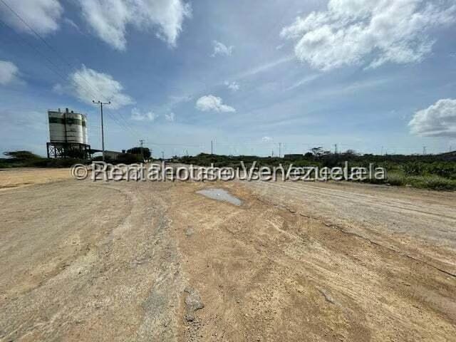 Terreno (Comercial) en Venta en Punto Fijo, Falcon - 4