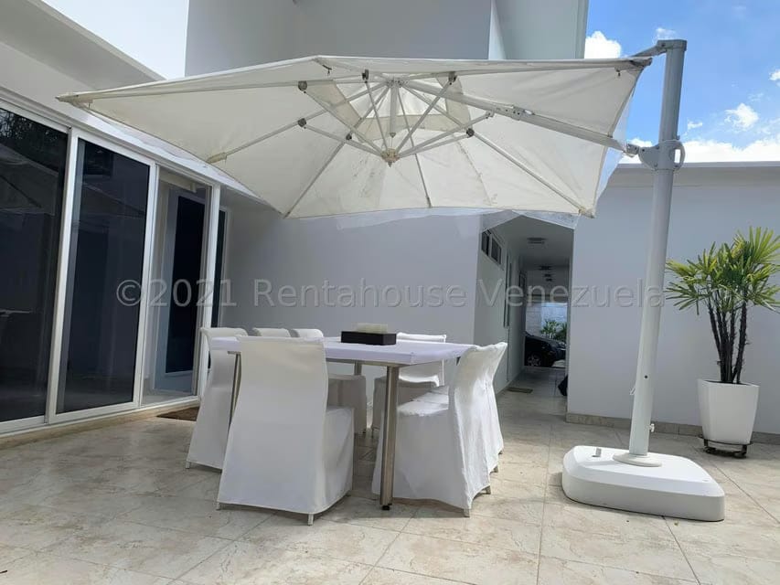 Casa (Multipes Niveles) en Venta en La Lagunita Country Club, Distrito Metropolitano - 12