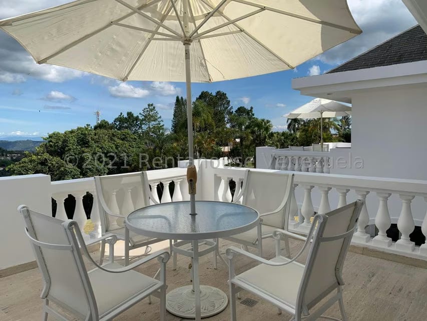 Casa (Multipes Niveles) en Venta en La Lagunita Country Club, Distrito Metropolitano - 32