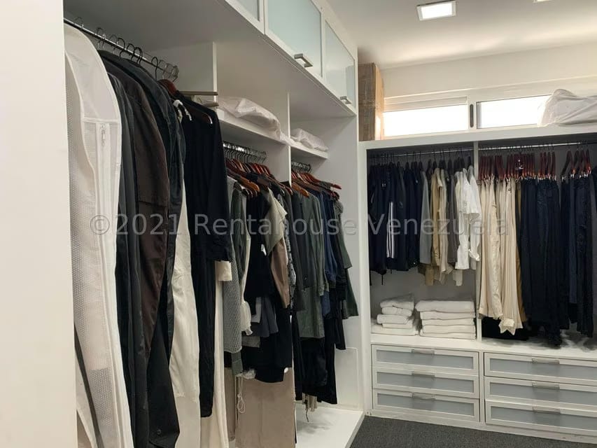 Casa (Multipes Niveles) en Venta en La Lagunita Country Club, Distrito Metropolitano - 43