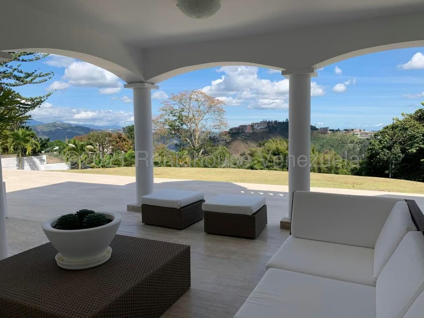 Casa (Multipes Niveles) en Venta en La Lagunita Country Club, Distrito Metropolitano - 7