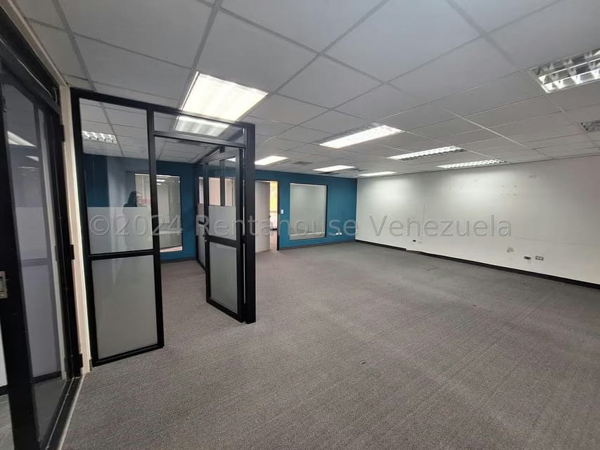 Comercial (Oficina) en Alquiler en Terrazas del Avila, Distrito Metropolitano - 3