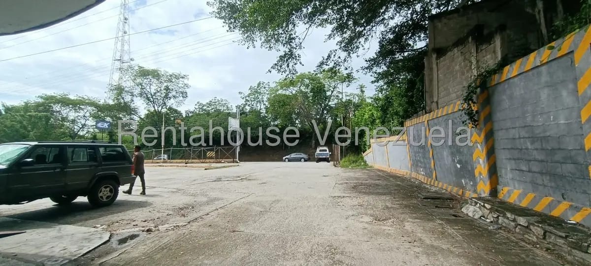 Comercial (Local Comercial) en Alquiler en Sector Sucua, Miranda - 5