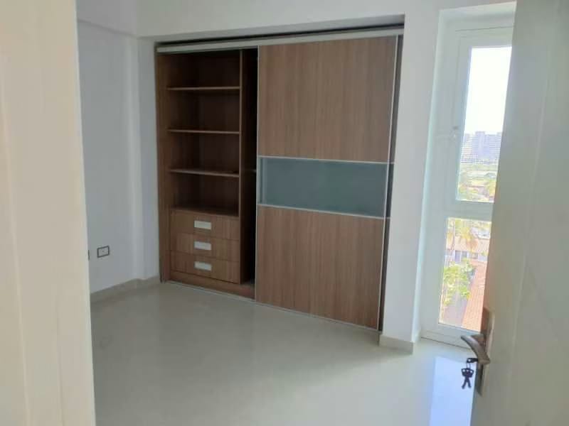 Apartamento 85 mts Urb. Dumar - 3