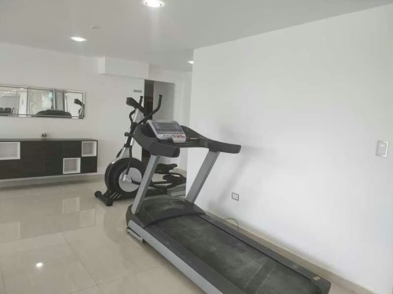 Apartamento 85 mts Urb. Dumar - 7