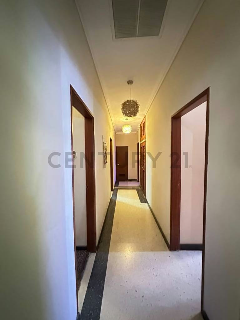 Casa Quinta de dos plantas en Sector Monte Bello, Zona Norte, Maracaibo - 13