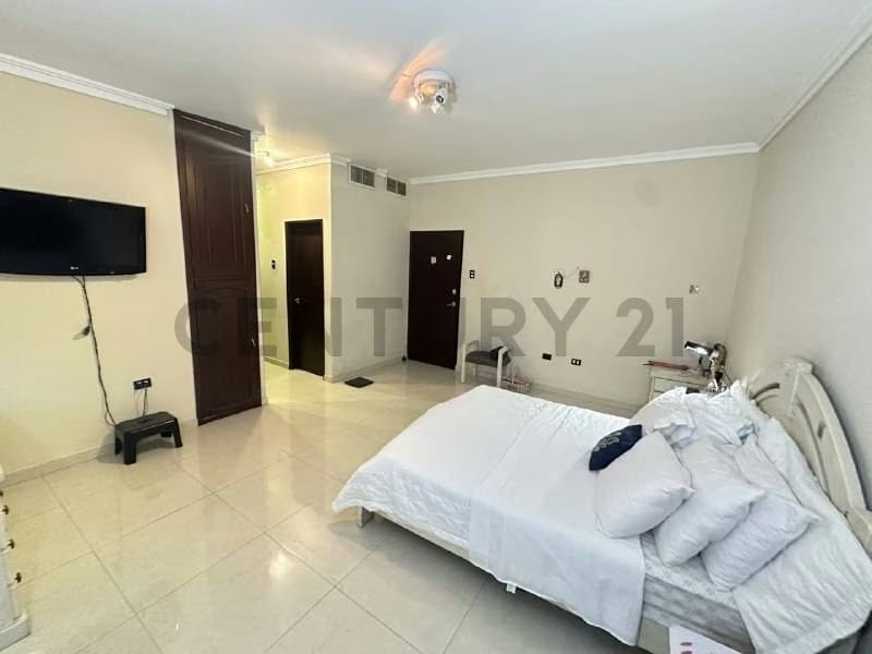 Casa Quinta de dos plantas en Sector Monte Bello, Zona Norte, Maracaibo - 10