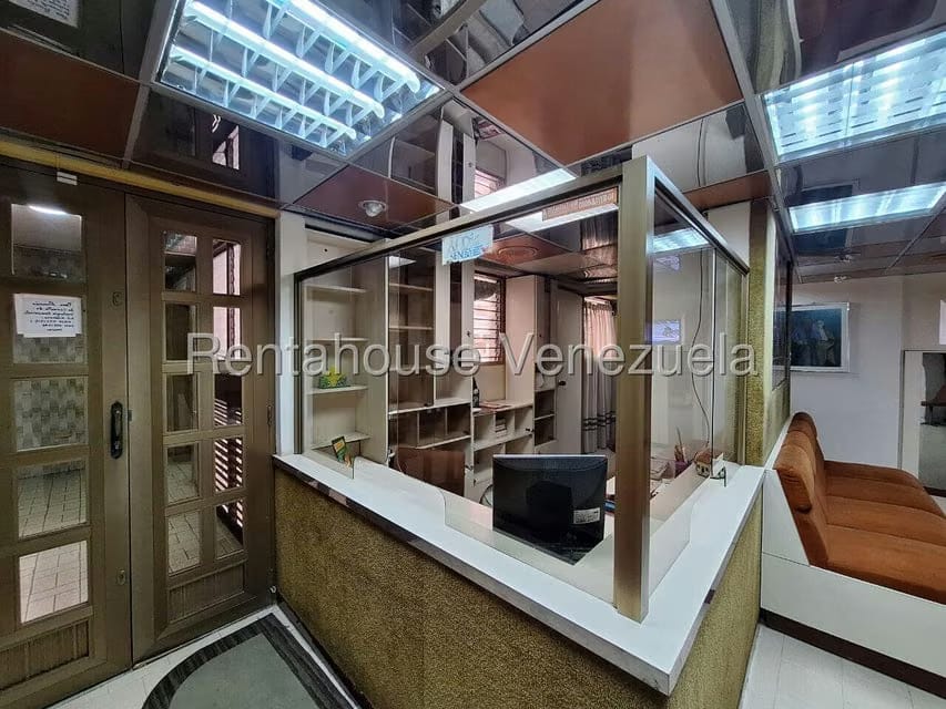 Comercial (Local Comercial) en Venta en Zona Oeste, Lara - 11