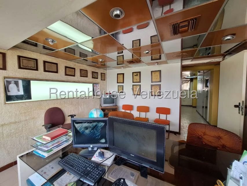 Comercial (Local Comercial) en Venta en Zona Oeste, Lara - 16