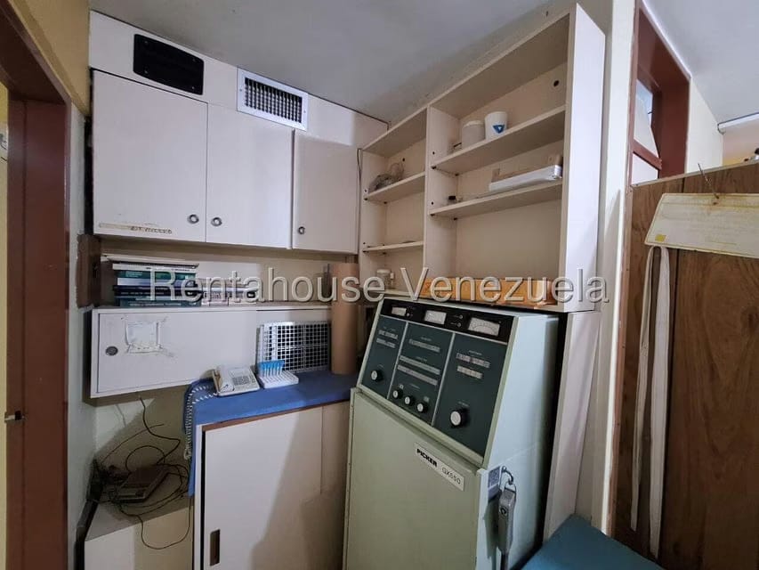 Comercial (Local Comercial) en Venta en Zona Oeste, Lara - 30