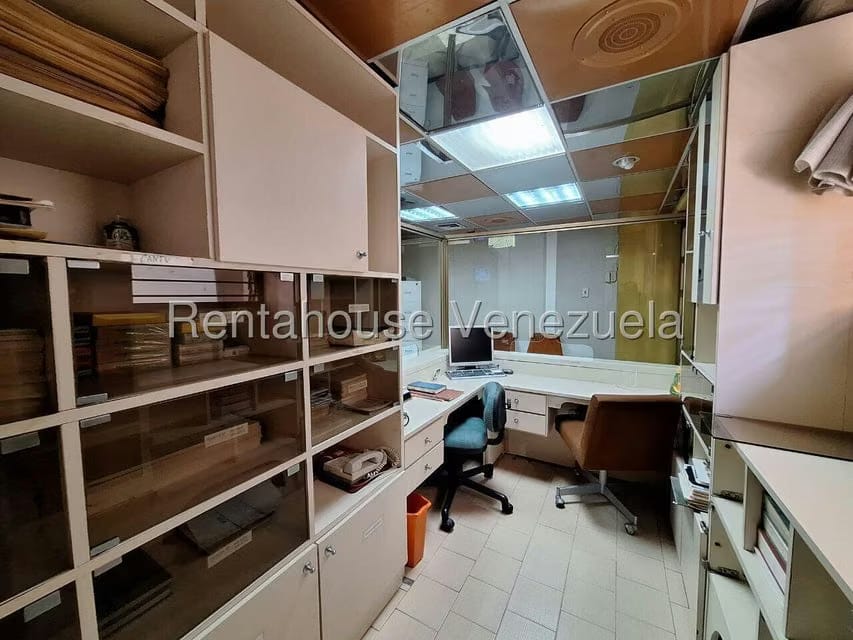 Comercial (Local Comercial) en Venta en Zona Oeste, Lara - 37