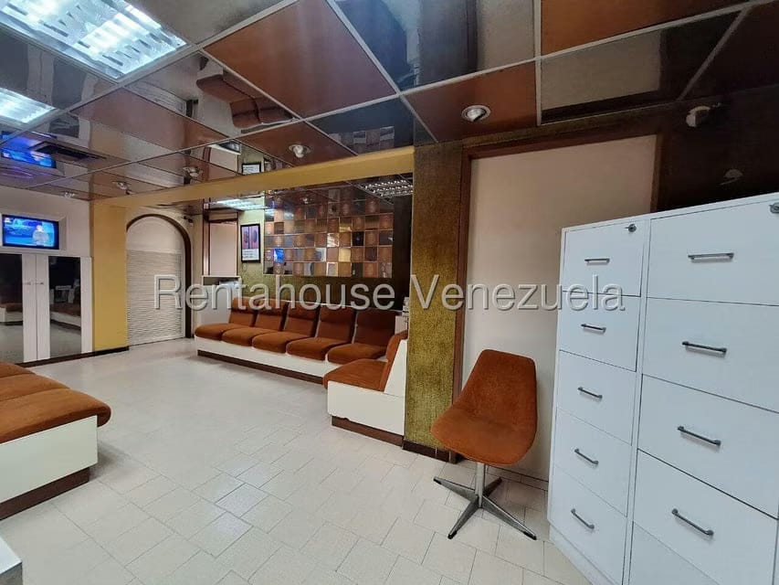 Comercial (Local Comercial) en Venta en Zona Oeste, Lara - 9